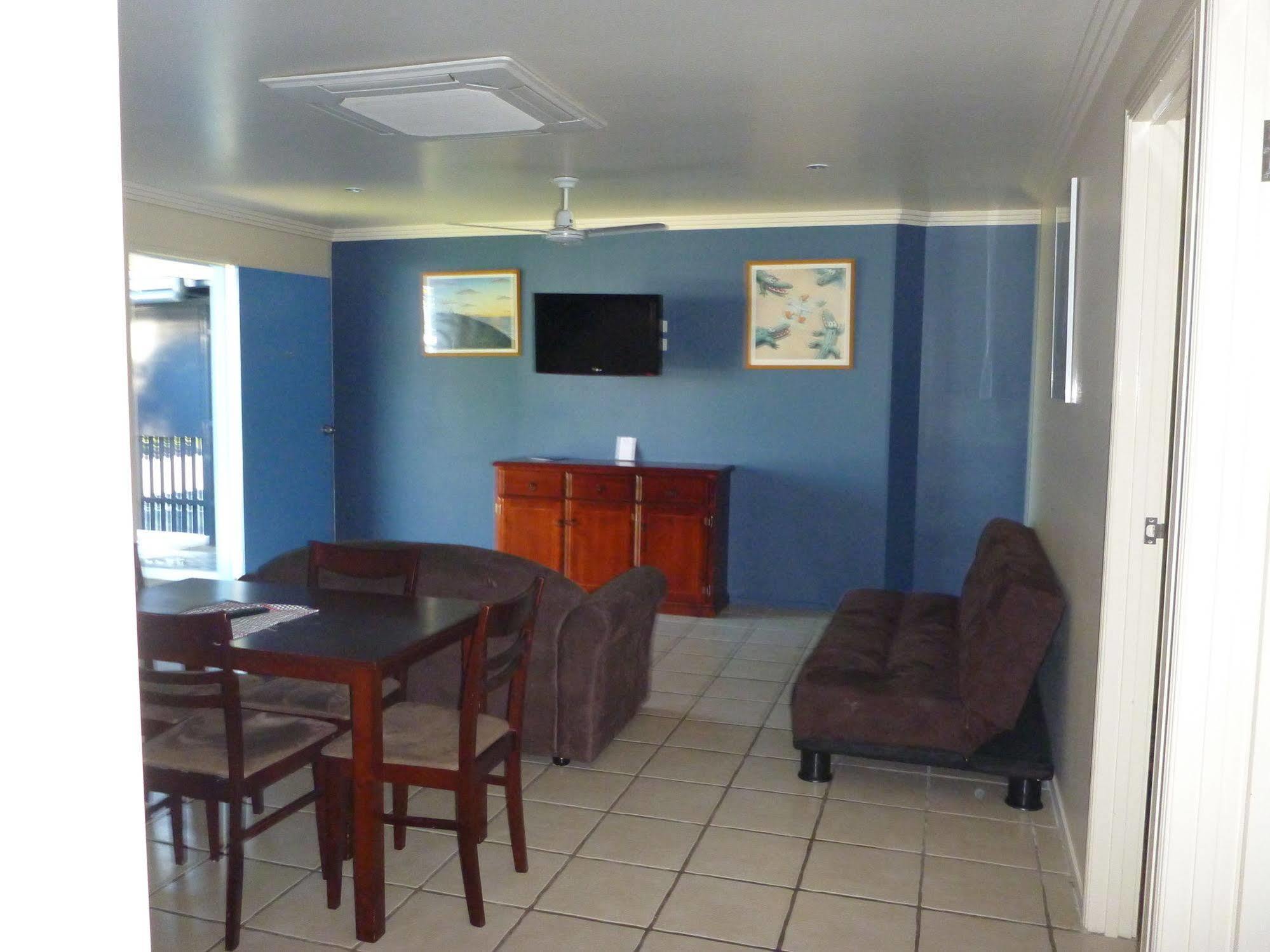 Emu Park Motel Eksteriør bilde
